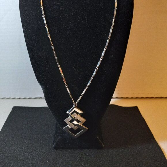 Vintage Monet Necklace with Pendant - Picture 1 of 6